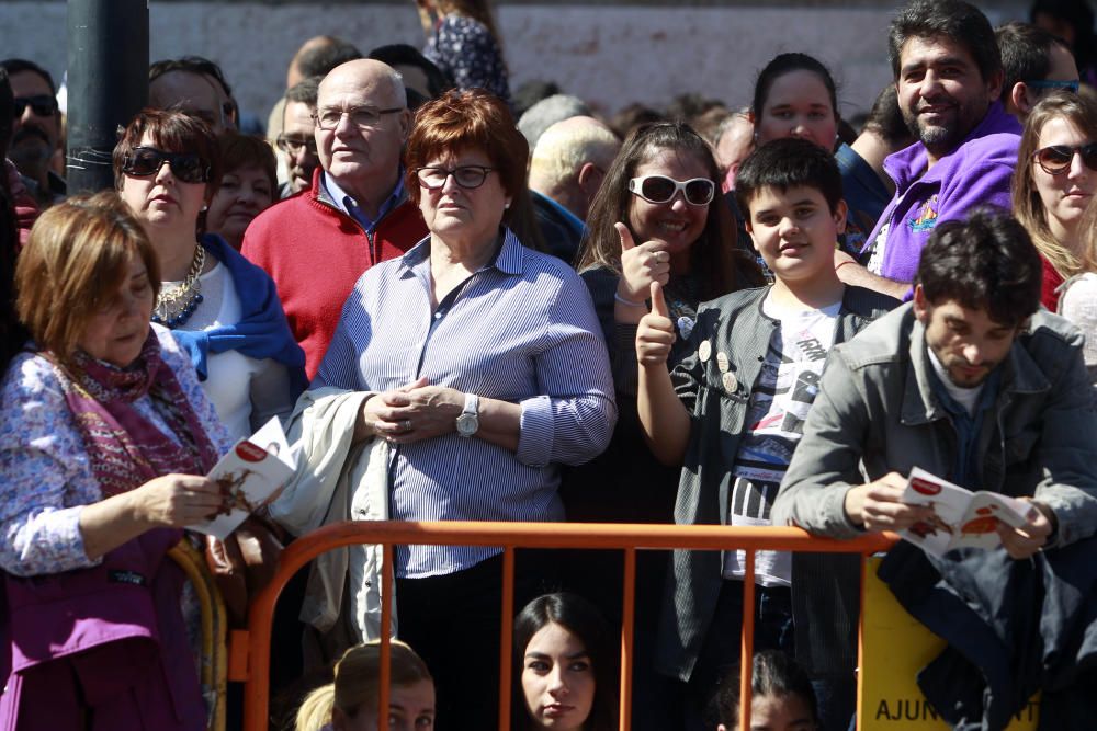 Búscate en la mascletà del 12 de marzo