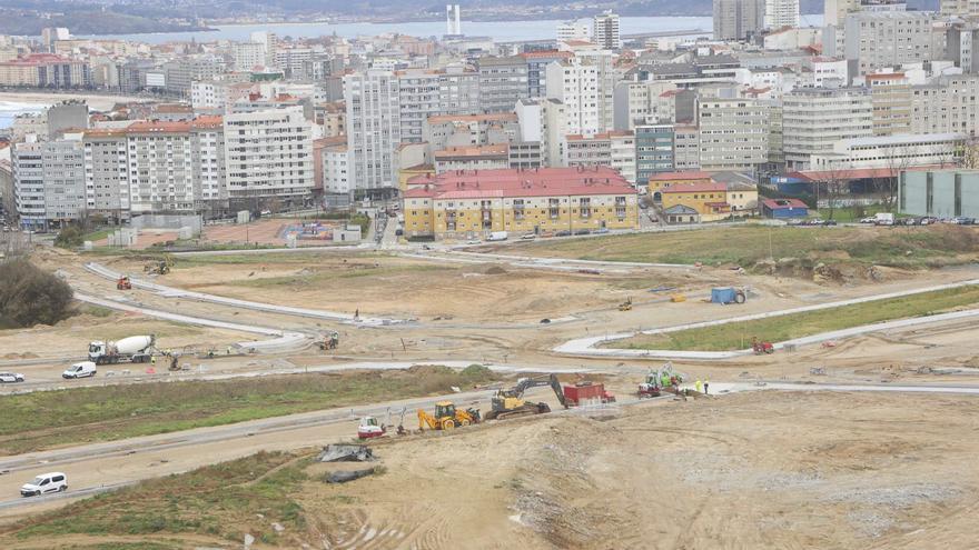 Vista de las obras de urbanización del polígono de San Pedro de Visma. |  Iago López