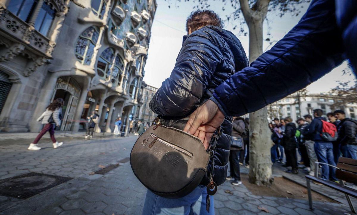 La inseguretat, llast per a la reputació de Catalunya com a destí turístic La inseguretat, llast per a la reputació de Catalunya com a destí turístic