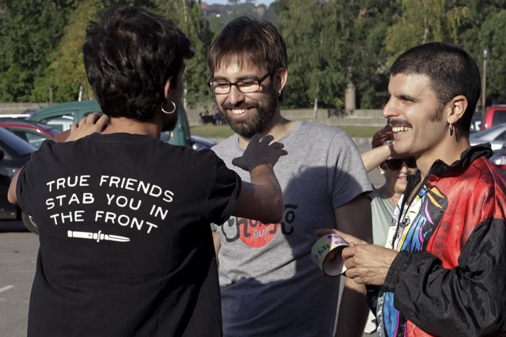 "Conciertu pola oficialidá" en Gijón.