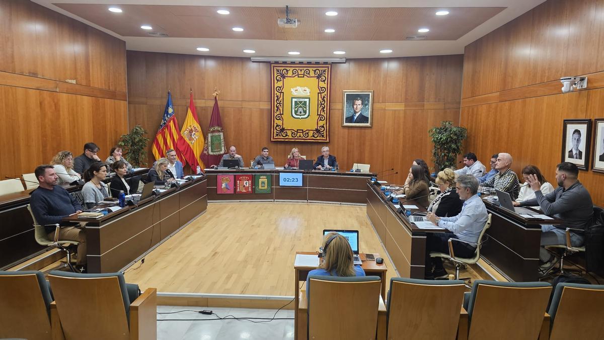 Pleno de Calp que ha votado sí al nuevo proyecto