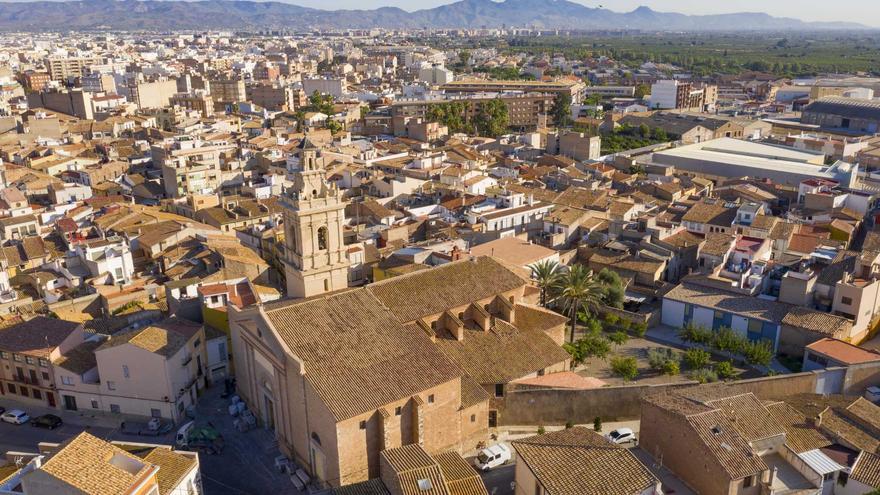 Los vecinos frustran el cuarto intento de okupación en una céntrica finca de un pueblo de Castellón: &quot;Estamos siempre en alerta&quot;