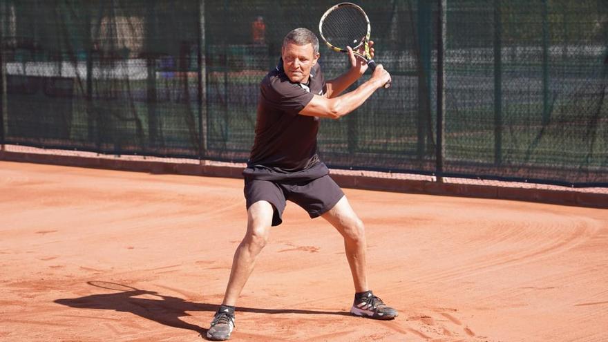 El gandiense Carlos Ripoll, en acción, durante el torneo en el que ha triunfado