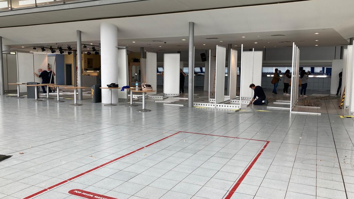 Image of the previous works to adapt the CMO in Torrevieja as a mass vaccination center Image of the previous works to adapt the CMO in Torrevieja as a mass vaccination center