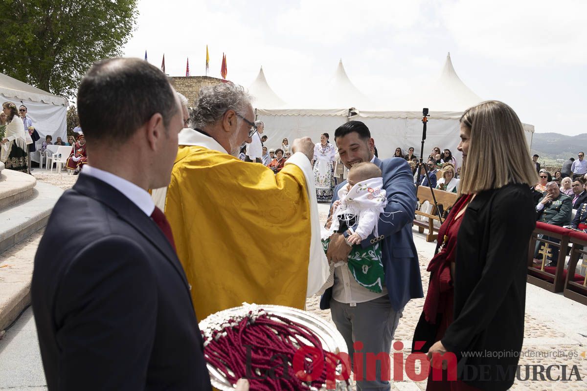 Fiestas de Caravaca | Imposición de cruces a los nuevos hermanos cofrades de la Vera Cruz