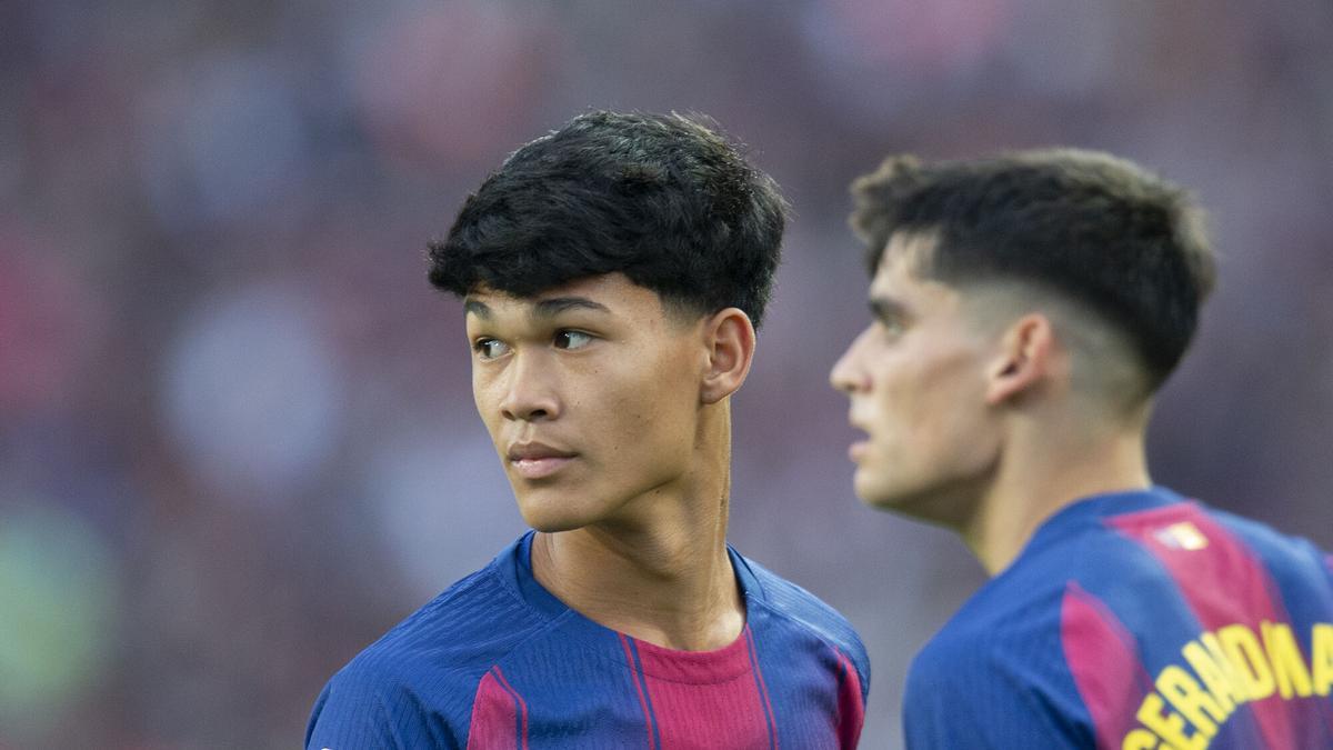 Dro, en el equipo titular durante el partido de liga del FC Barcelona contra la Real Sociedad.