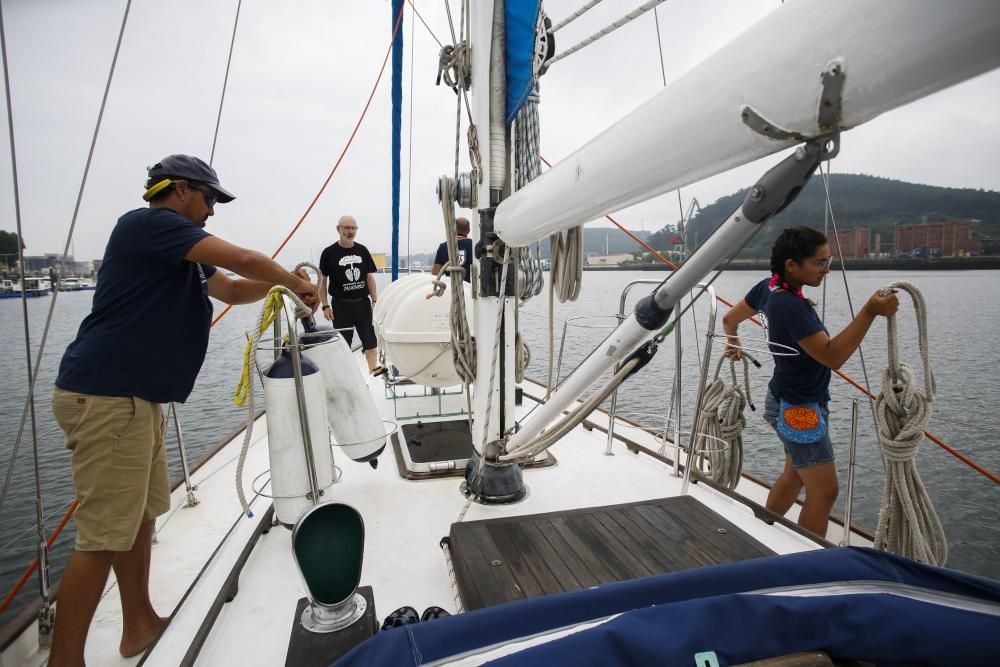 Ecologistas en Acción en la ría de Avilés