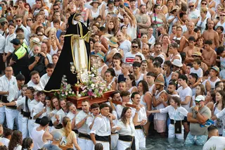 Embarcación de la Virgen del Carmen en el Puerto de la Cruz