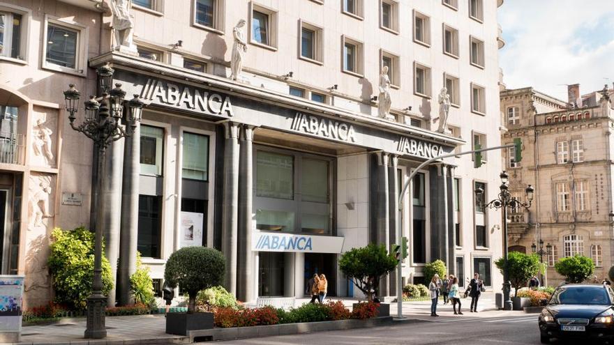 Todos los bancos demandados menos Abanca se adhirieron a una declinatoria.