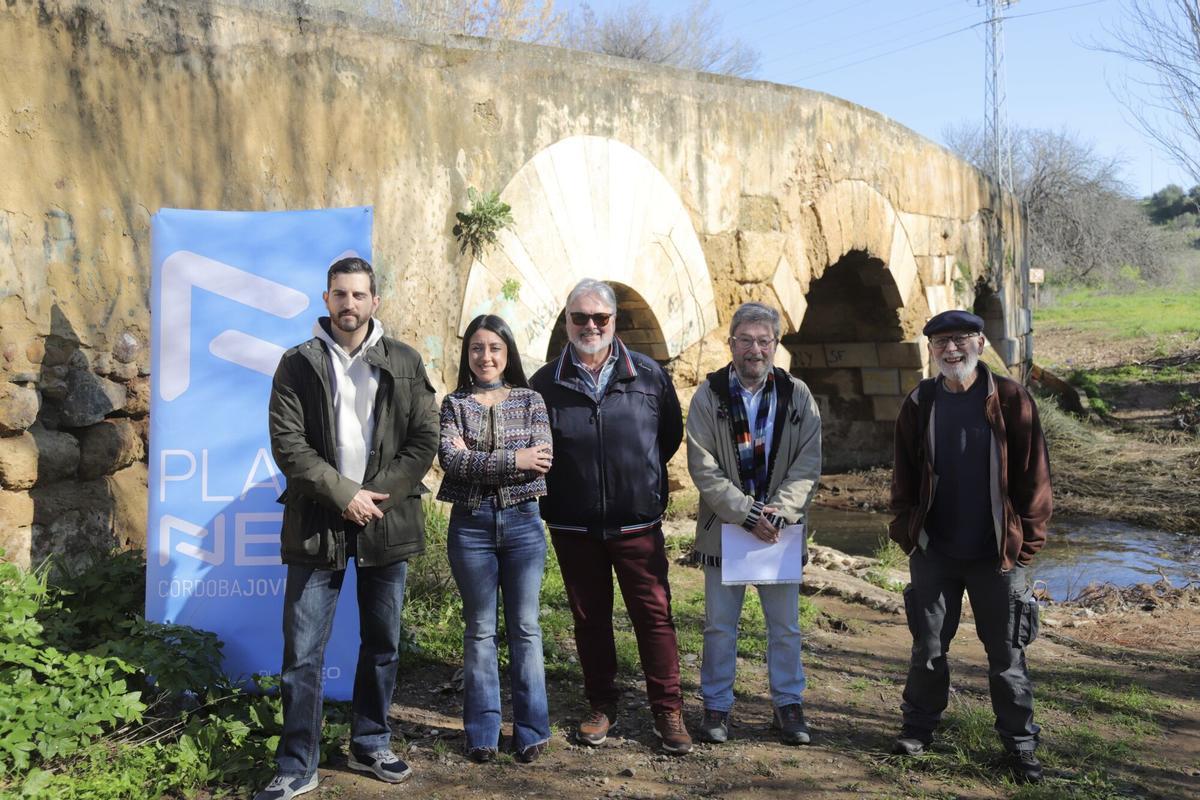 Córdoba. Puente de Pedroches. La teniente de alcalde delegada de Juventud, Cintia Bustos, inaugura la jornada ‘Un puente con clase’. Córdoba