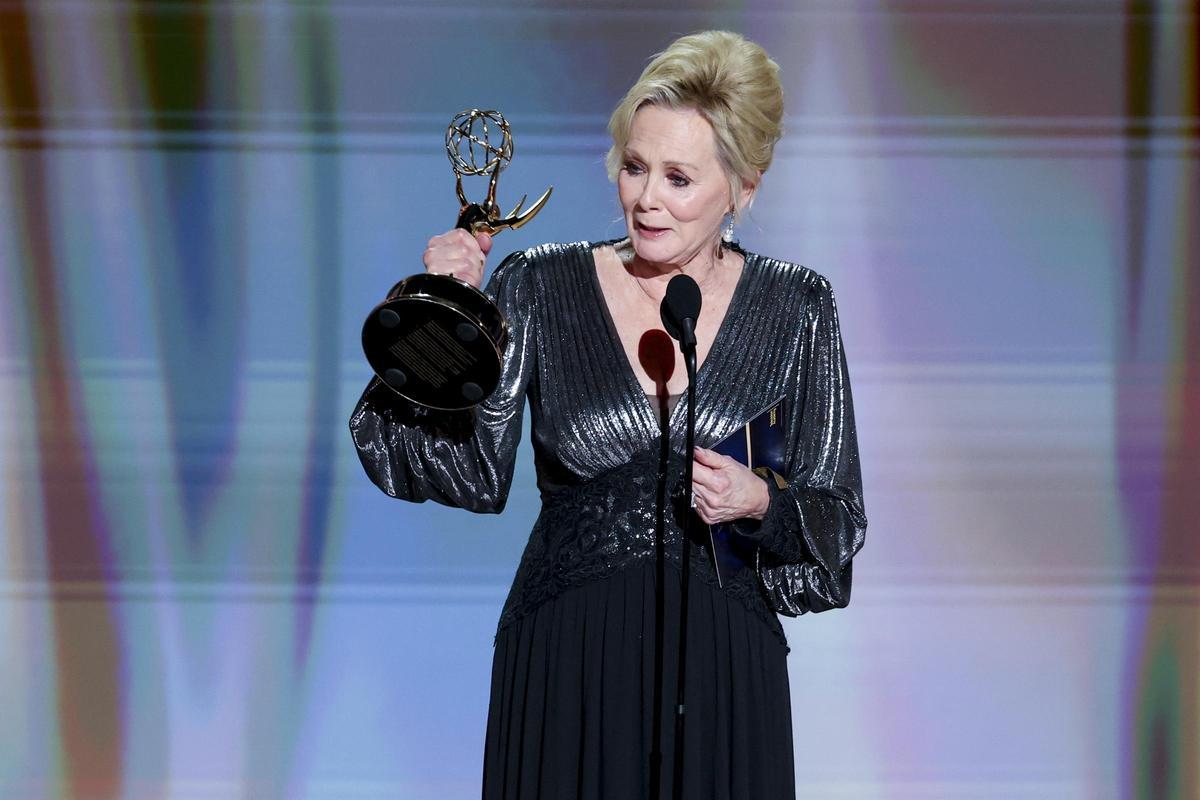 Jean Smart, primera mujer en ganar un Emmy por cada temporada de una serie