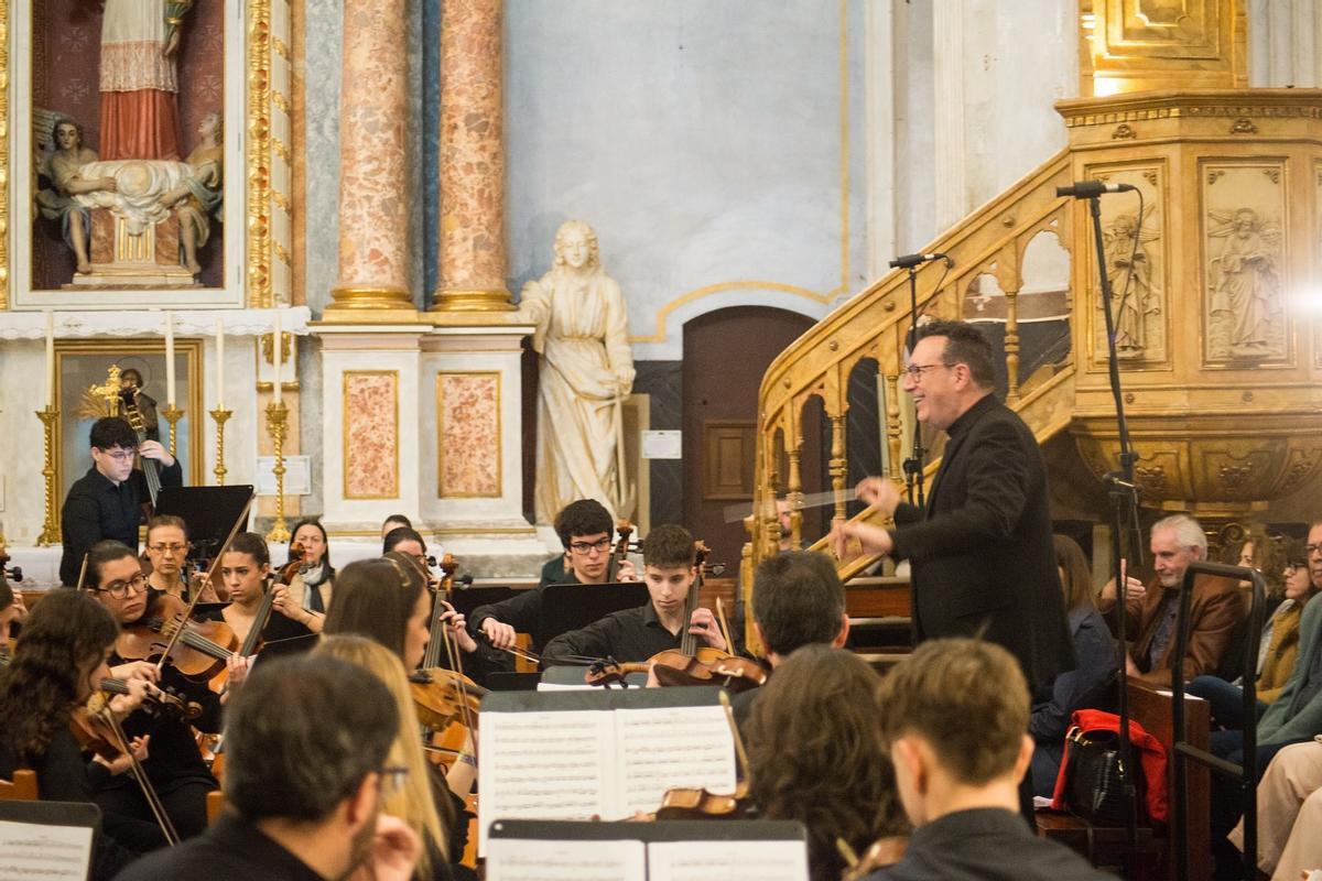 Músicos y director de la banda de Oliva
