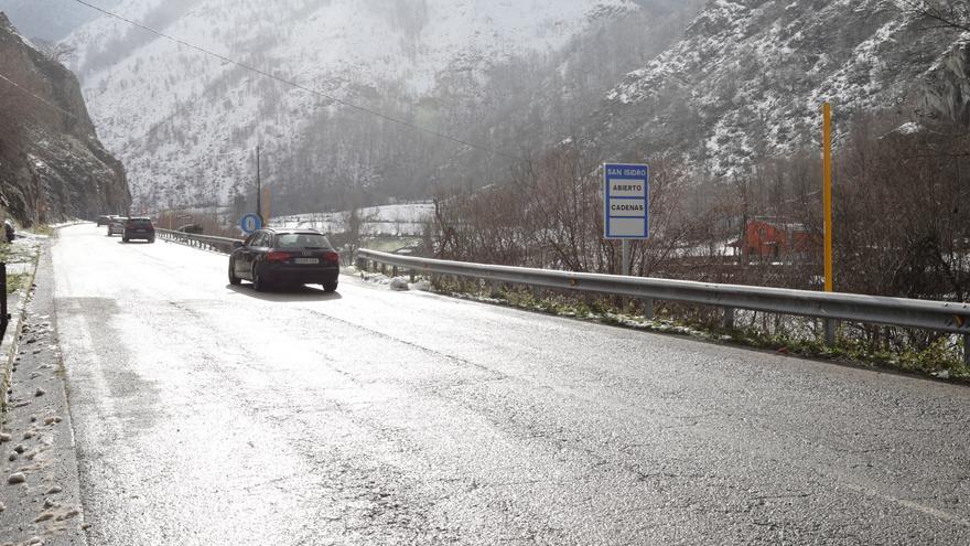 En imágenes: Jornada invernal en Asturias