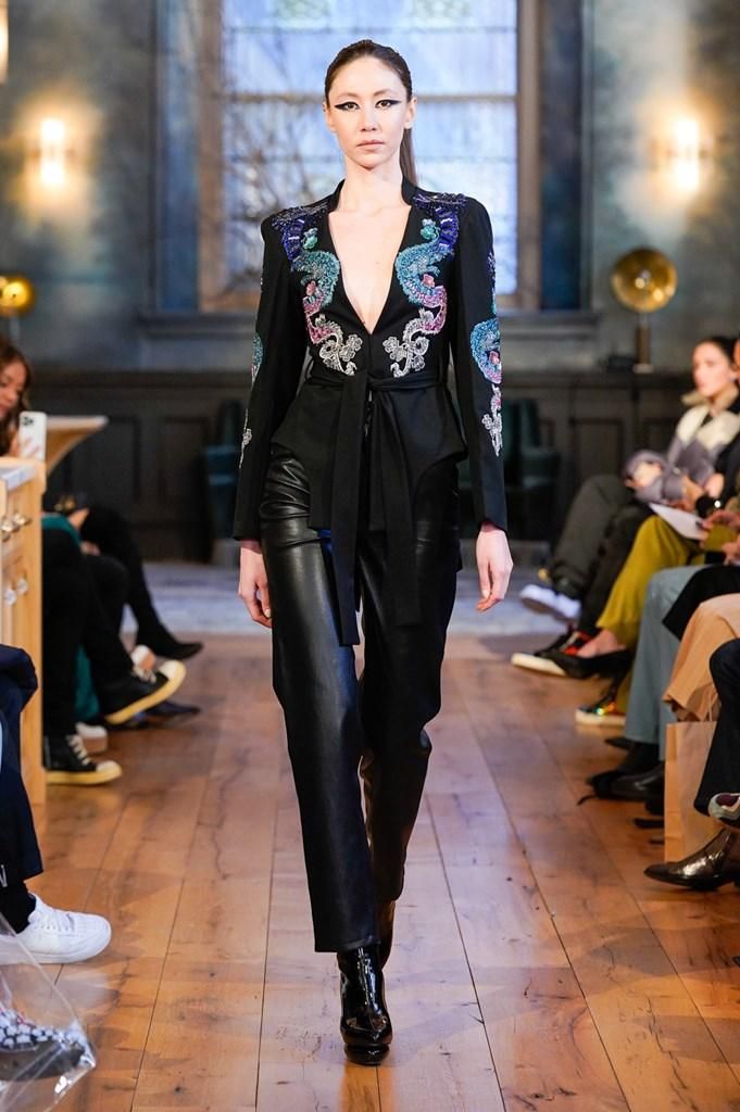 Lisa Von Tang