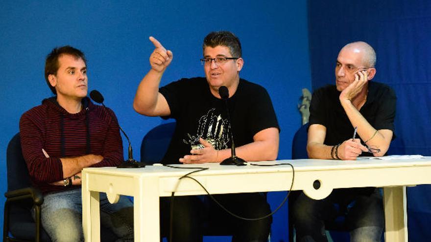 José Mª de Paiz, Yotty Delgado y Diego F. Hernández, anoche en la presentación.