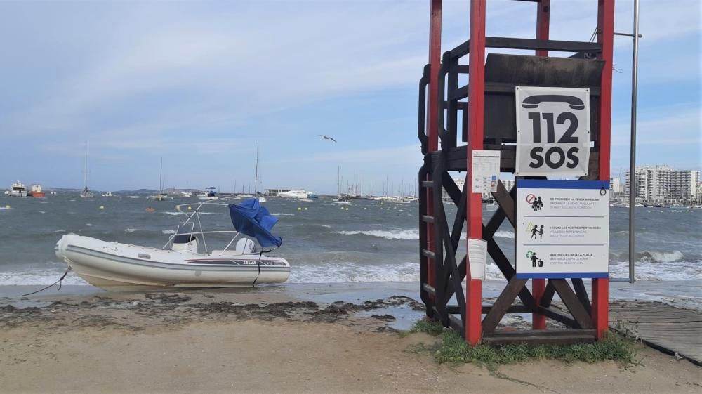 Barcos varados y algunas incidencias más por el temporal en Sant Antoni