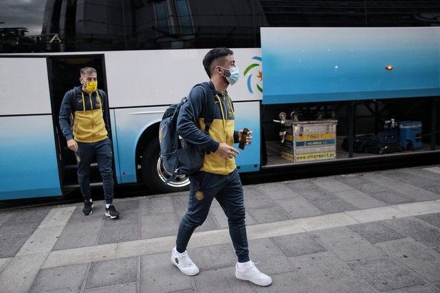 Llegada del Villarreal, oponente en la Copa del Rey del CD Tenerife, al Hotel Silken