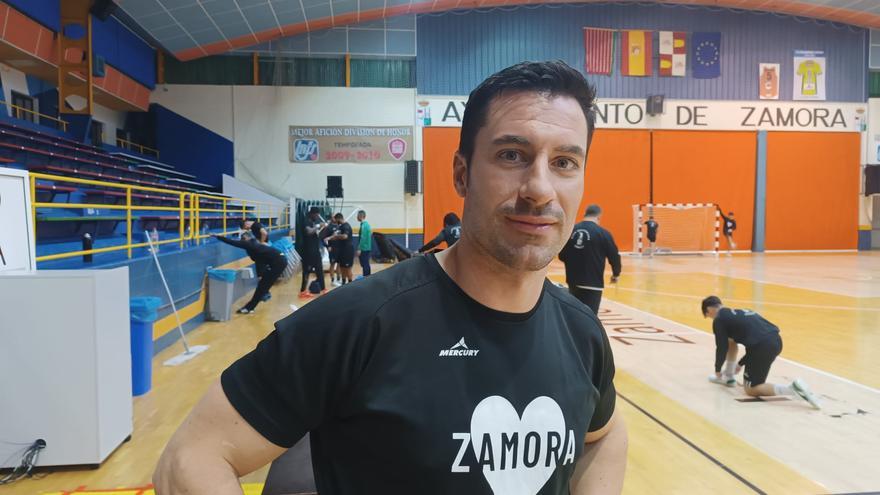 &quot;A este equipo del Balonmano Zamora Enamora lo que le falta es creérselo un poco&quot;