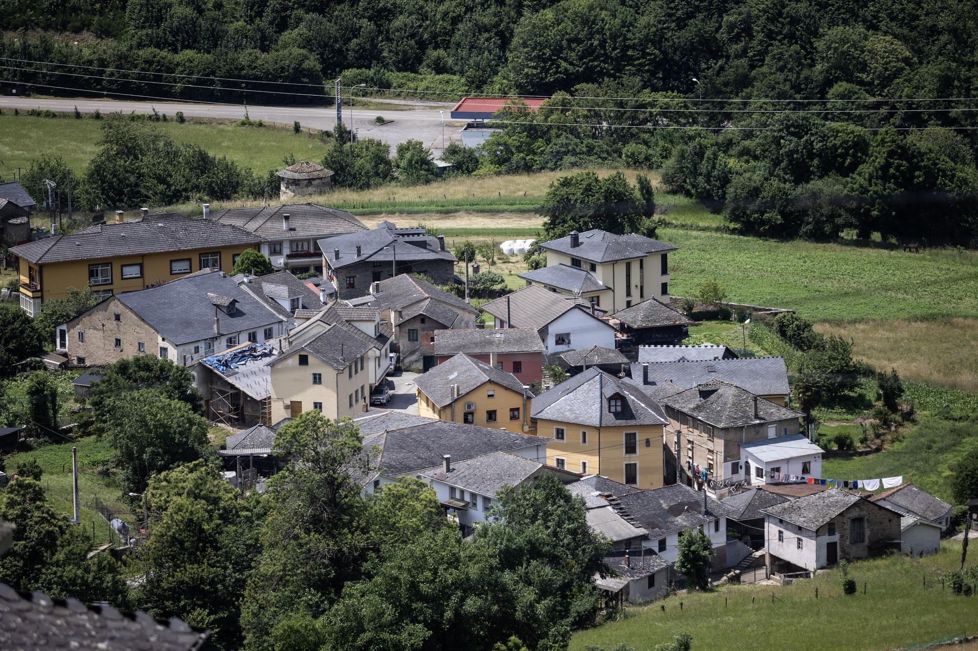 Asturianos en Cangas del Narcea, un recorrido por el municipio