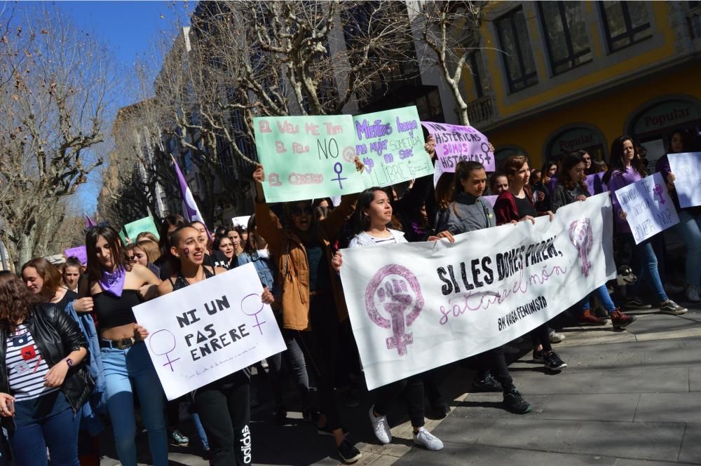 Passacarrers del 8-M a Manresa