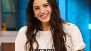 La cantant regala a Broncano ‘La revuelta’ més vista de la seva història