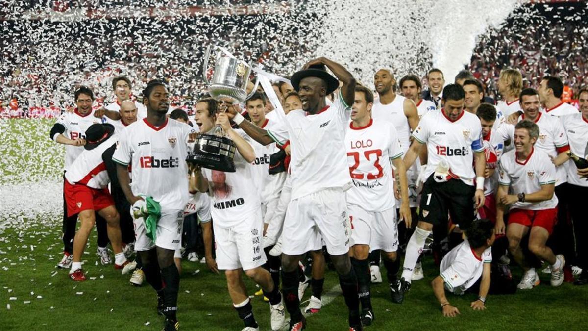 El quinto título de Copa del Sevilla lo ganó en el Camp Nou