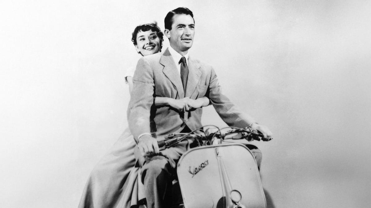 Audrey Hepburn y Gregory Peck, en la película «Vacaciones en Roma», «Vacanze Romane» en Italia.
