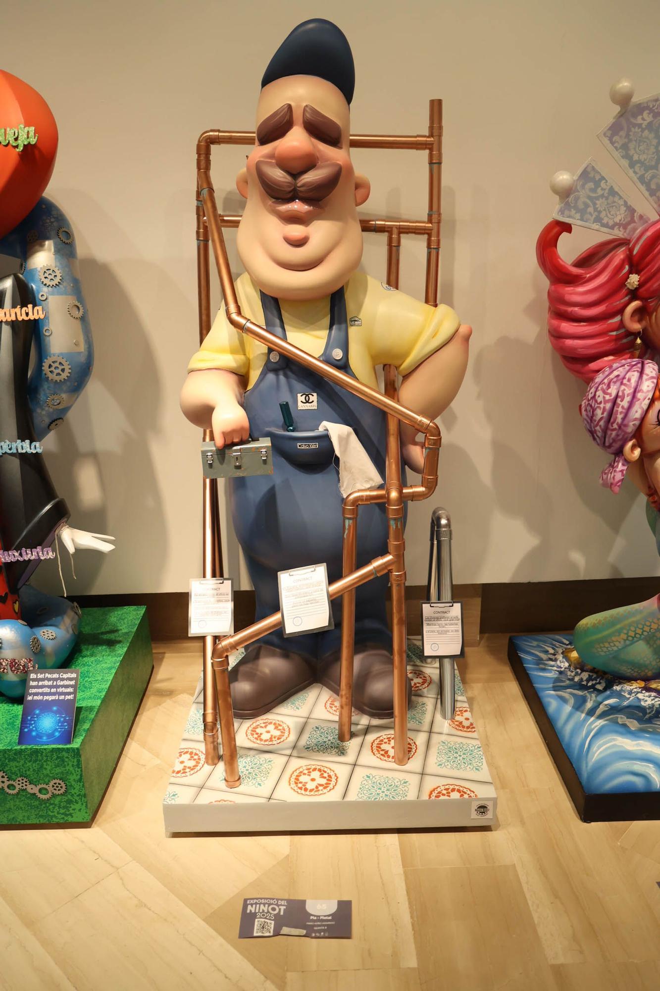Exposición del Ninot adulto de las hogueras 2025