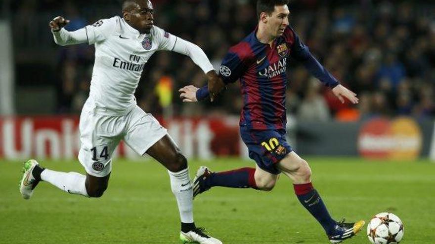 Leo Messi perseguit per Matuidi el 2014 al Camp Nou