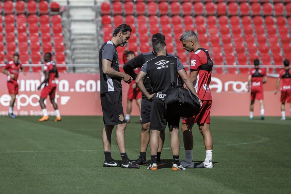 Último entrenamiento del Mallorca antes de partir hacia Miranda