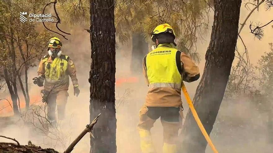 El Consorcio de Bomberos de Castellón continúa trabajando en el incendio de La Vall d'Uixó