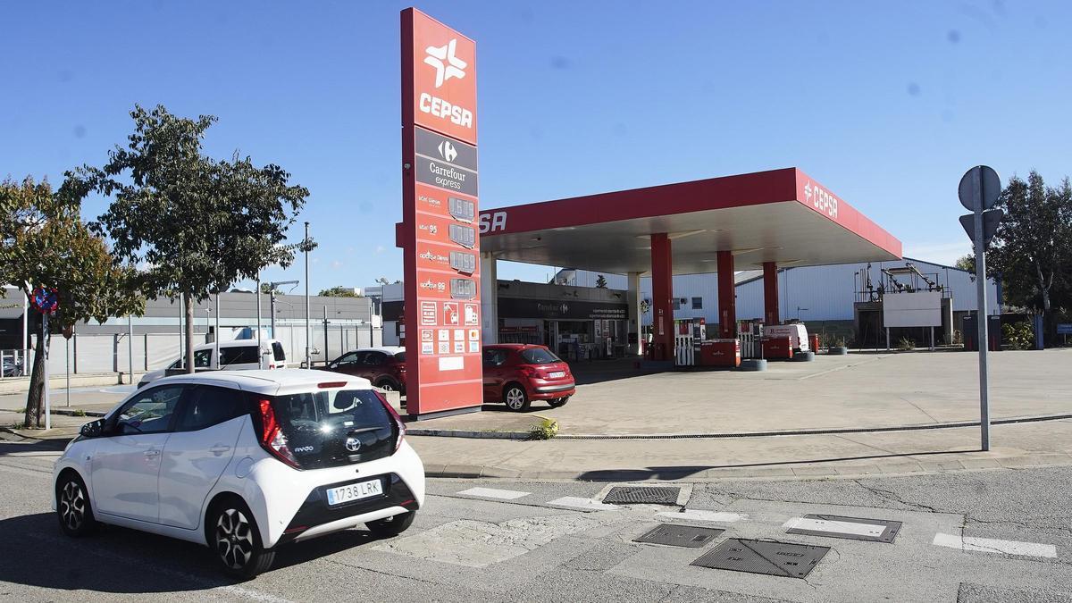 La gasolinera del Mas Xirgu s'ha compromès a pagar el deute pendent a l'Ajuntament.