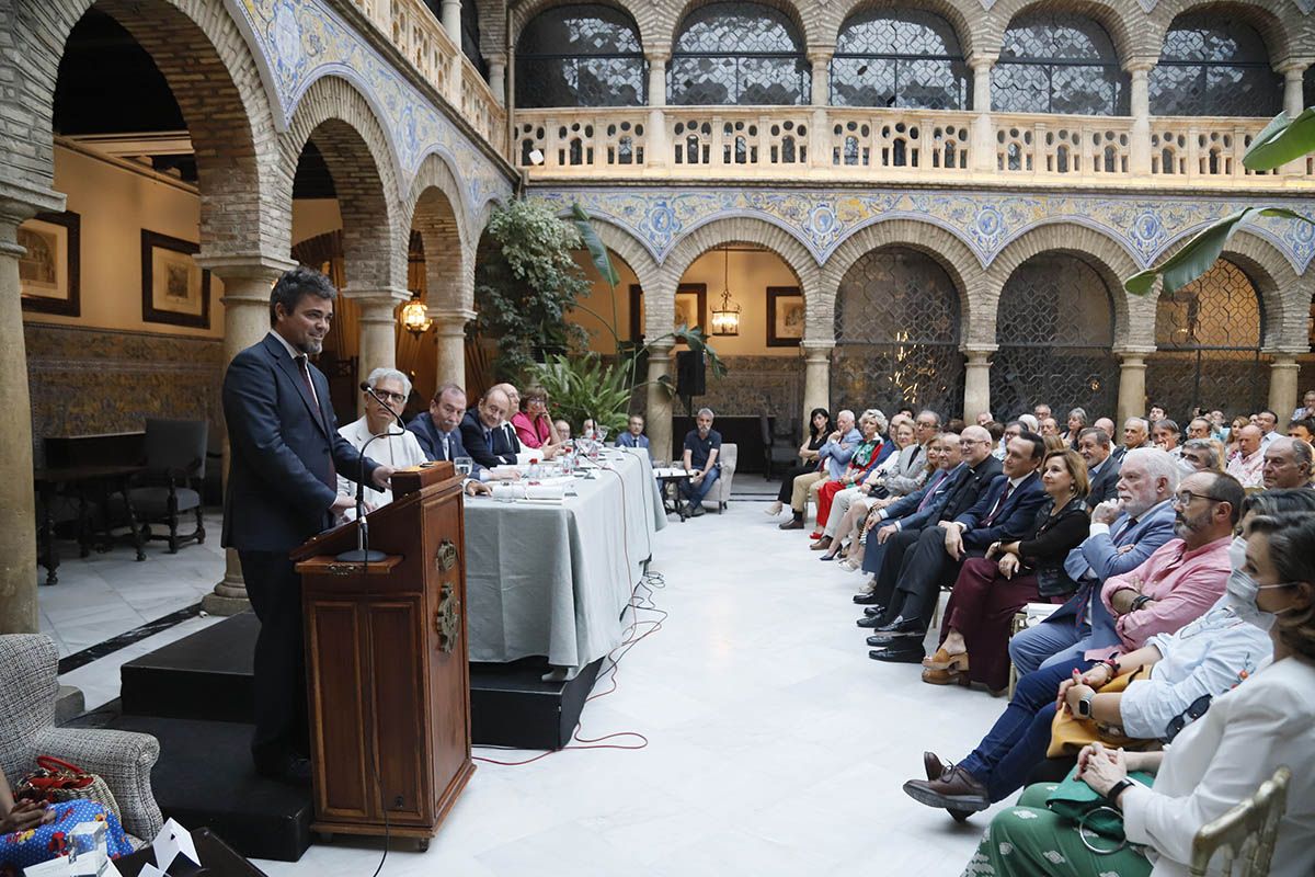 El Ateneo de Córdoba entrega sus fiambreras de plata