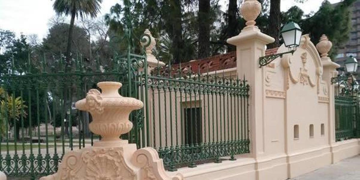 La entrada recayente al Puente del Real, tras la renovación.