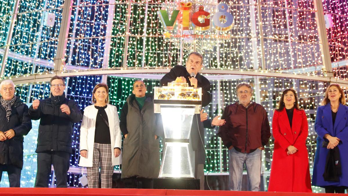 Caballero durante el encendido de las luces de Navidad de Vigo 2022.