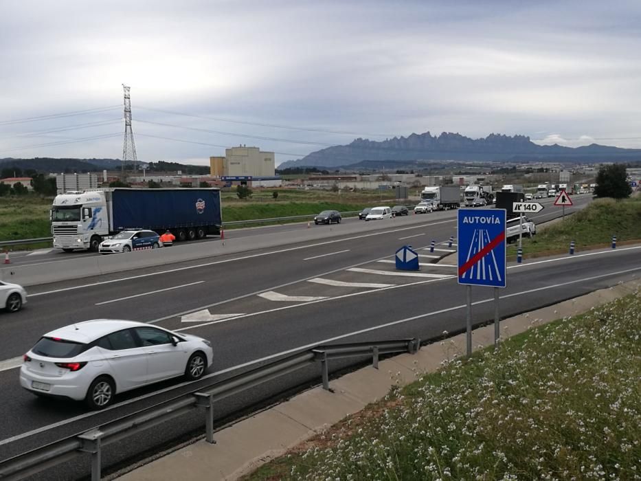 Camió bolcat a la C-25, a Sant Fruitós