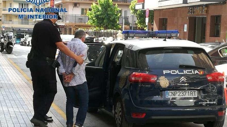 Detenido en Benidorm tras agredir a dos hombres con un cuchillo