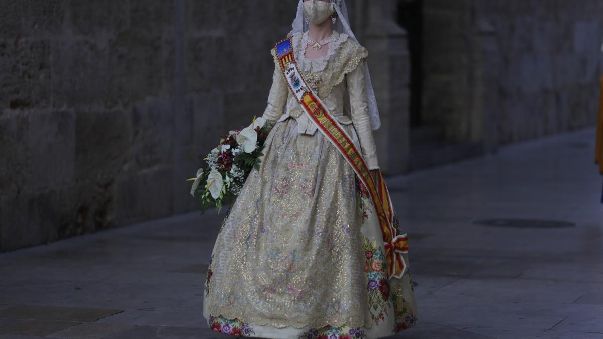 Búscate en el segundo día de Ofrenda por la calle de la Mar (entre las 19.00 y las 20.00 horas)