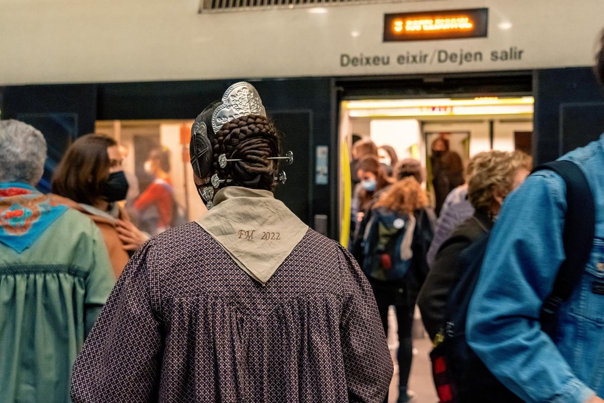 Metrovalencia incrementa su servicio con motivo de las Fallas.