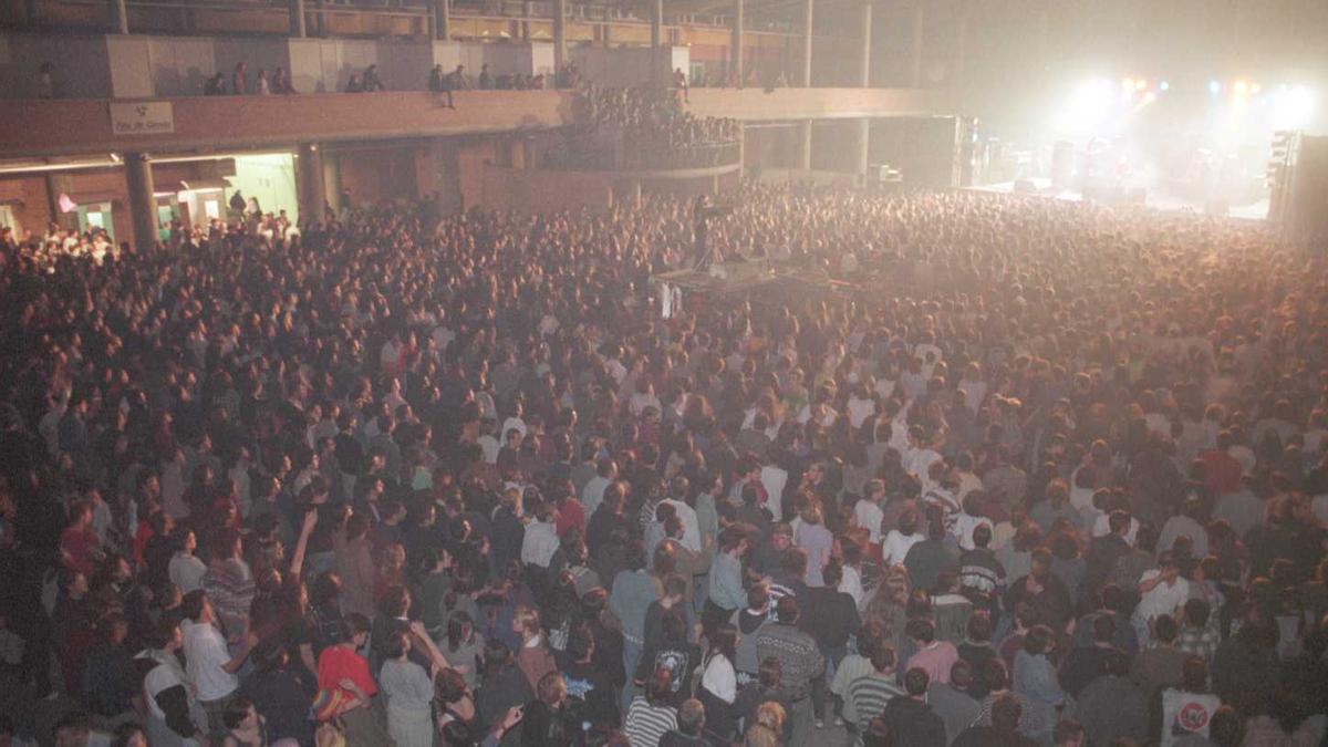 Un concert d'Ska-P al Palau de Fires, l'any 1997.