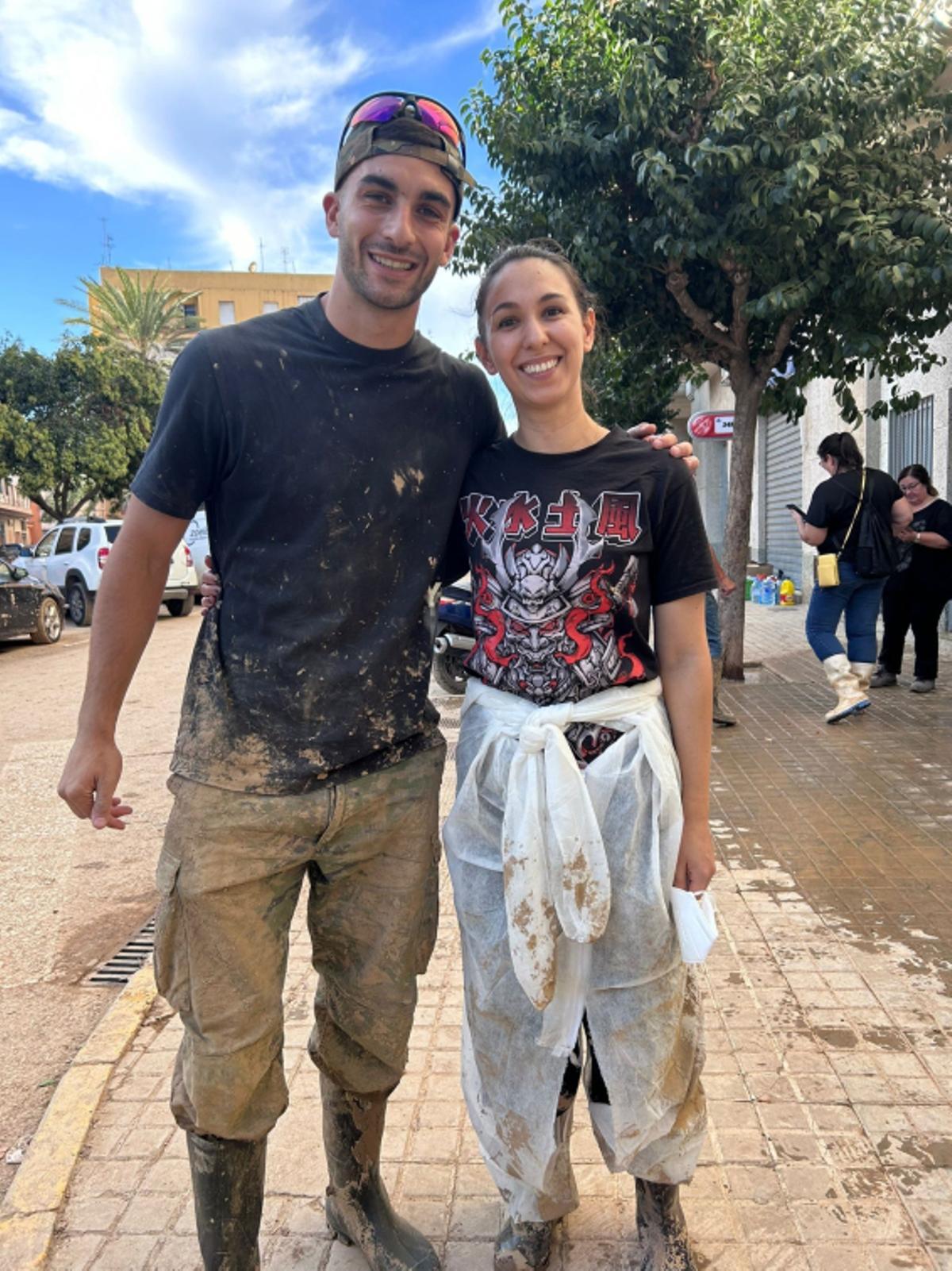 Ferran Torres se sumó a las tareas de limpieza como un voluntario más tras la dana en València.