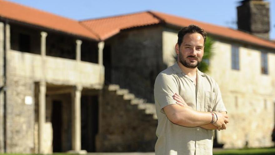 Ángel Bugallo Fernández, ayer, en las instalaciones del Pazo de Xerlís.   | // BERNABÉ/JAVIER LALÍN