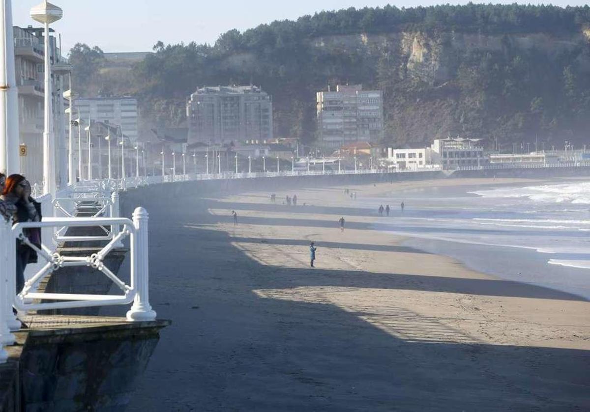 La playa de Salinas en una imagen de archivo.