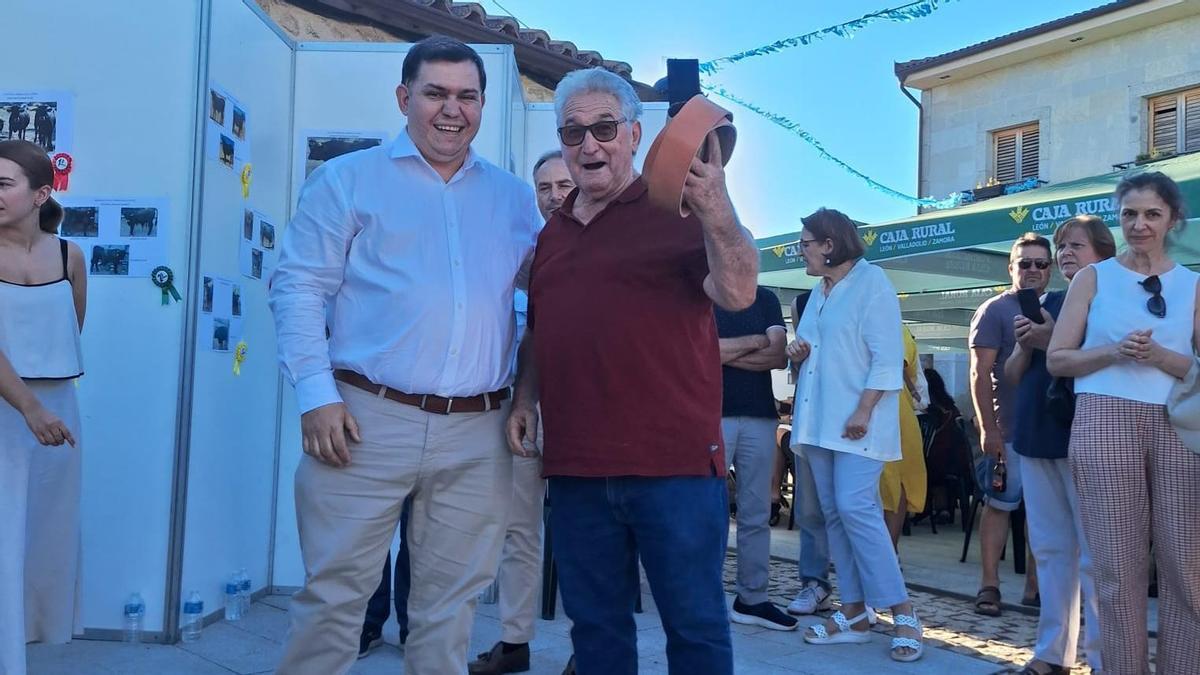 La raza Sayaguesa conquista el Burger Fest Sayago: más de 3.000 visitantes y una carne que aspira a sello de calidad.