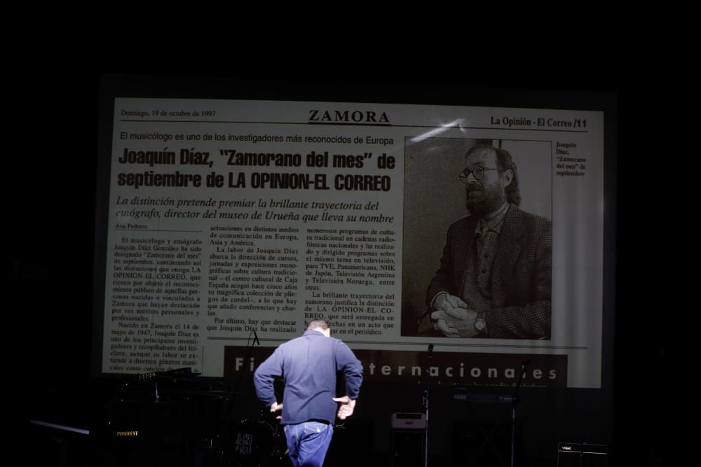 Preparativos del homenaje a Joaquín Díaz