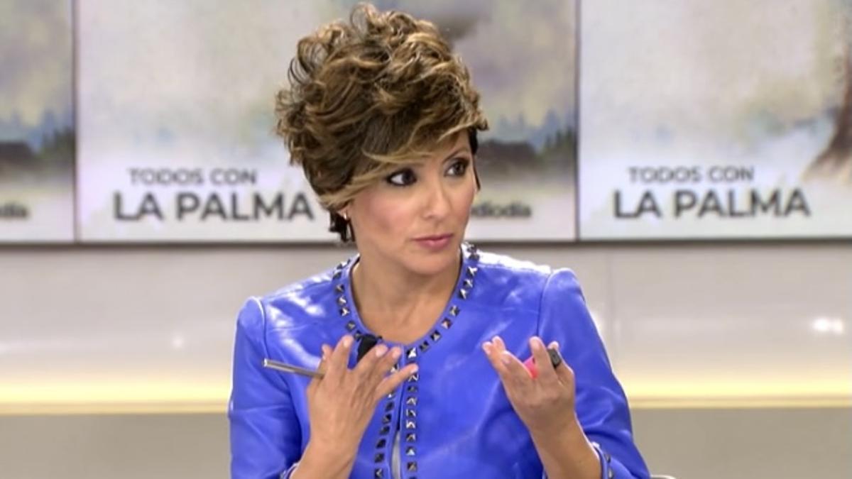 Sonsoles Ónega para els peus a un col·laborador de ‘Ya es mediodía’: «¿Em deixes fer el programa?»