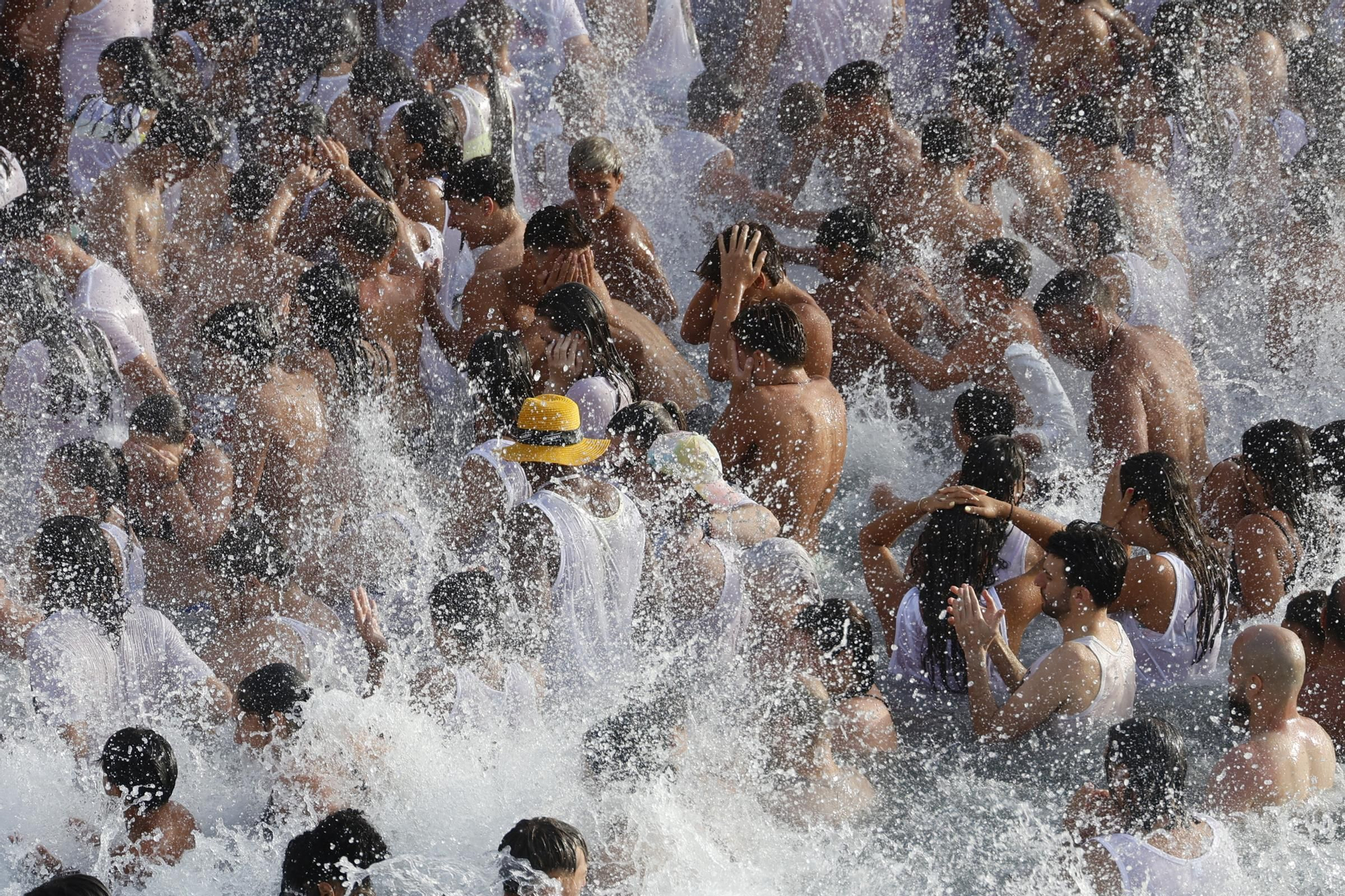 Embarcación de la Virgen del Carmen en el Puerto de la Cruz.