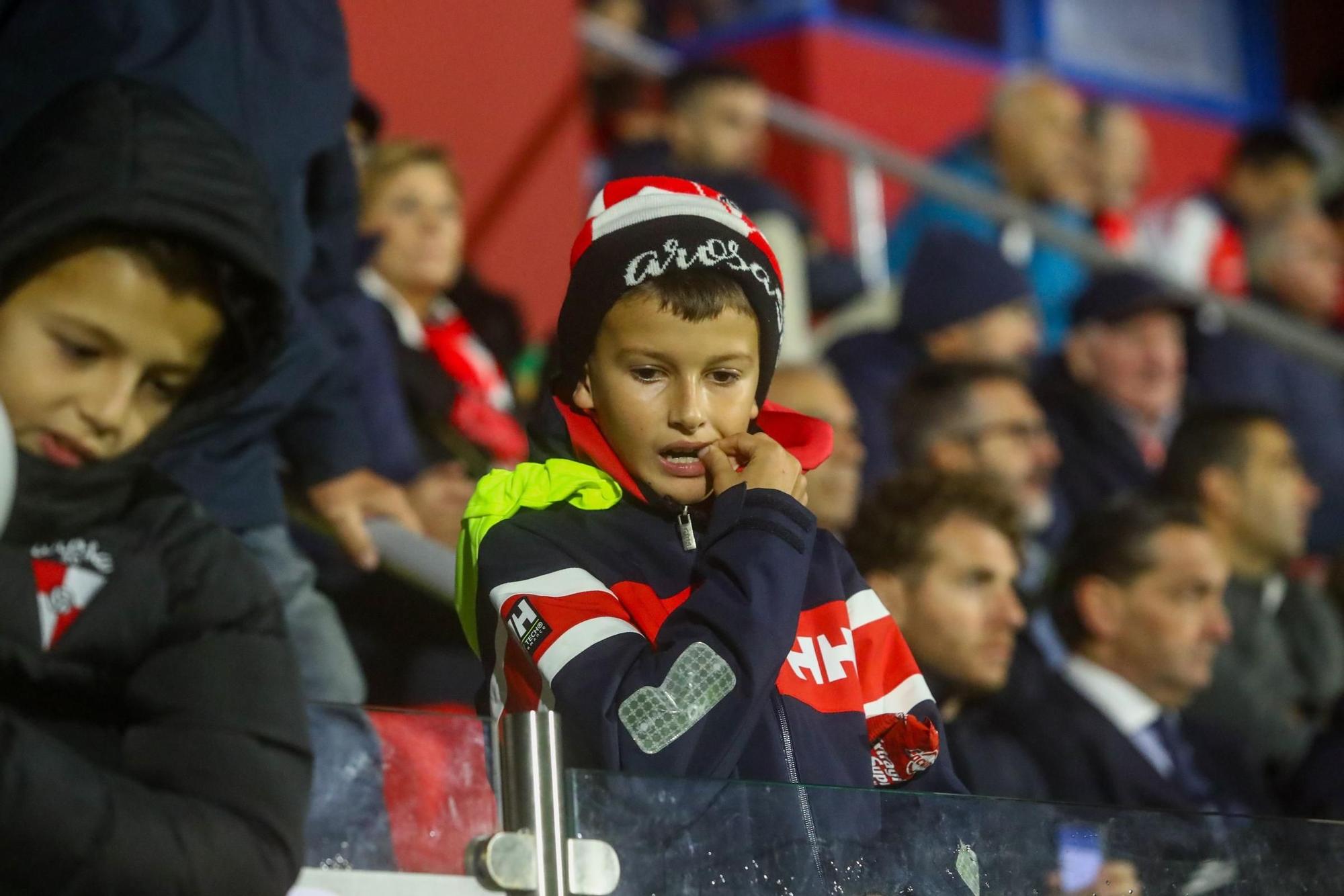 Las mejores imágenes del histórico Arosa-Granada de Copa del Rey