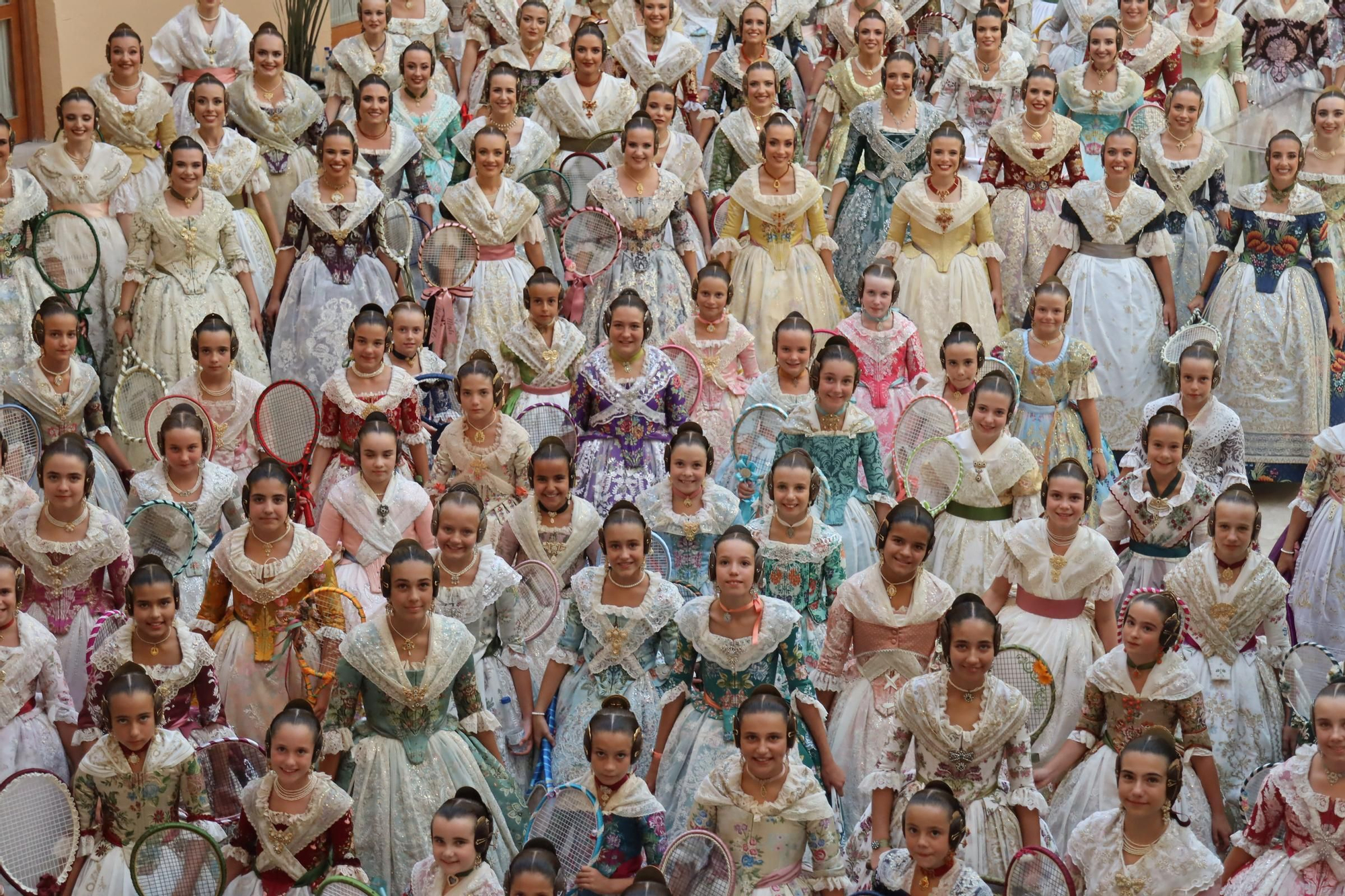 La Batalla de Flores de las candidatas a Fallera Mayor Infantil de València 2026