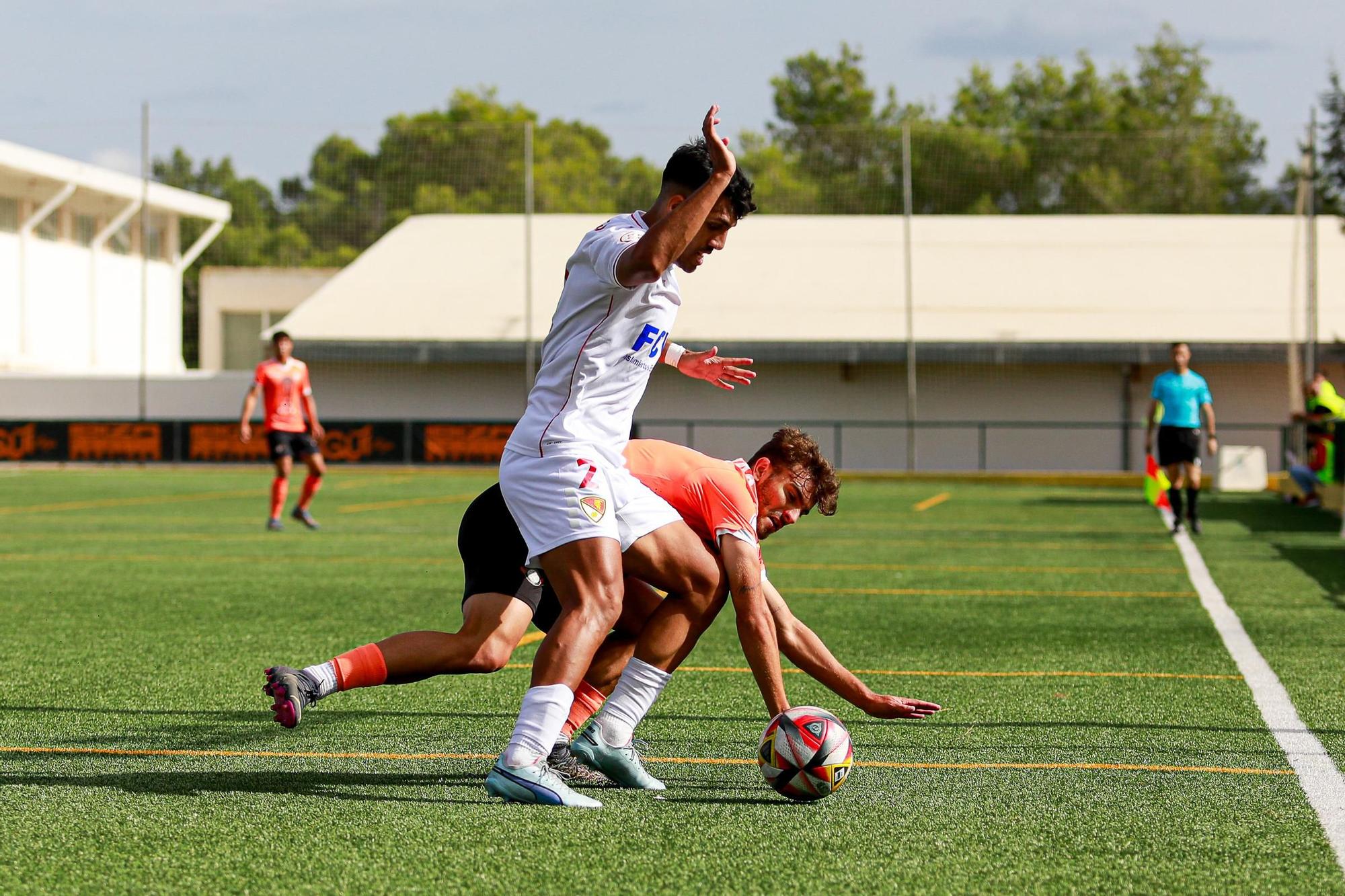 Las fotos del partido entre la Penya Independent y el Terrassa